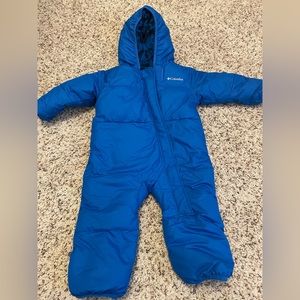 Columbia Toddler snowsuit (12-18 m)
